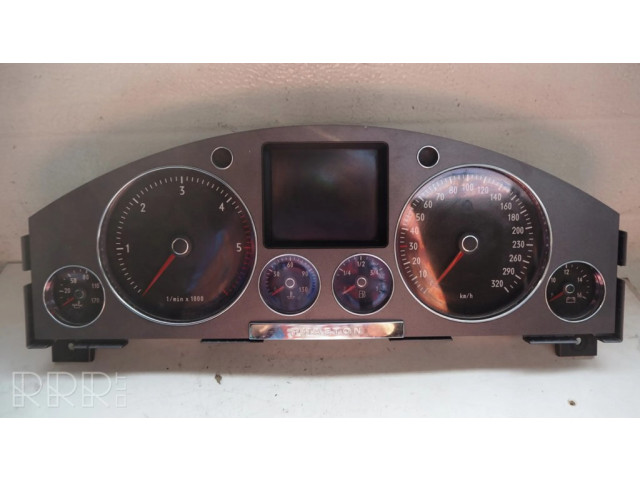 Панель приборов 3D0920882M   Volkswagen Phaeton       