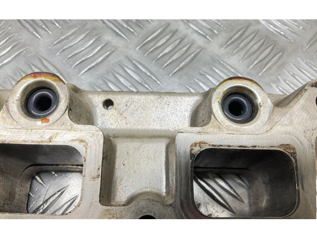 Топливная рампа 06J906051D Audi A1 для двигателя CAXA