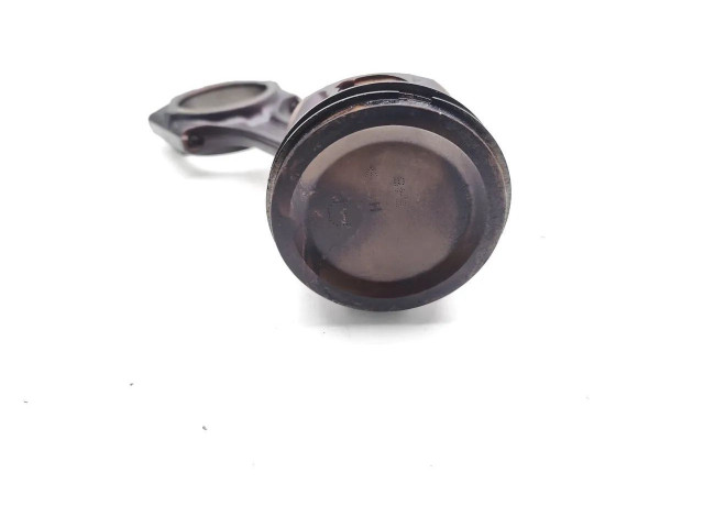  Поршень с шатуном B5234T B5234T  Volvo S60  