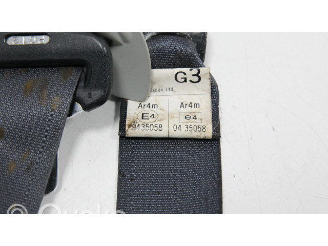 Задний ремень безопасности