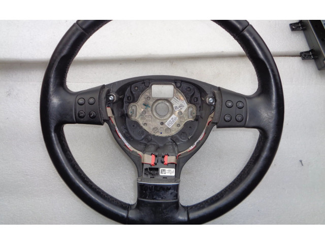 Руль Volkswagen Touran I  2003 - 2010 года       
