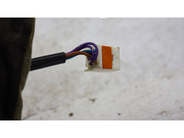 Зеркало электрическое Mazda 323 F 1999 - 2003 года