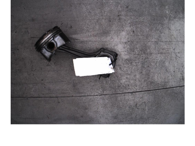 Поршень с шатуном 55277701 Fiat 500X