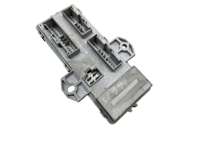 Блок предохранителей 911703E920 KIA Sorento