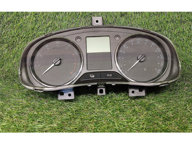 Geschwindigkeitsmesser Cockpit 5J0920911G Skoda Fabia Mk2 (5J)