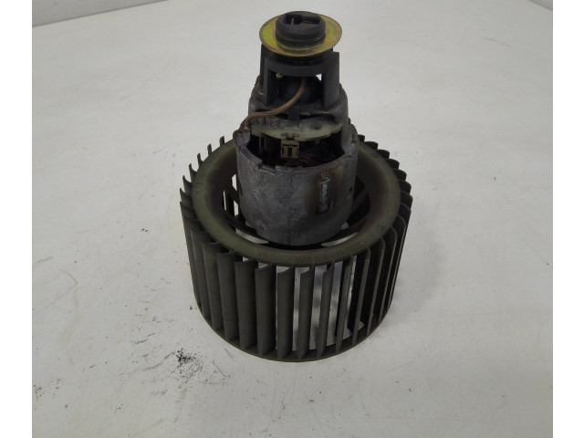 Вентилятор печки    130111162   Audi A6 S6 C4 4A