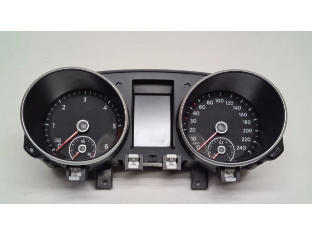 Панель приборов 5K0920860G, 5550025013 Volkswagen Golf VI