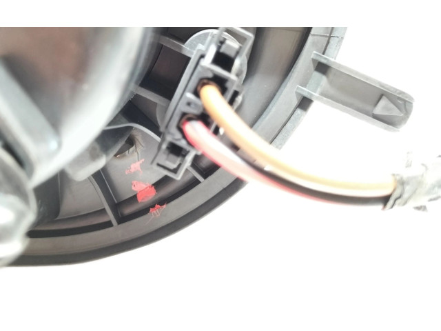 Вентилятор печки 983227A Volkswagen Golf SportWagen