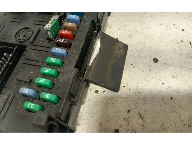 Рулевая рейка Ящик предохранителей (комплект) 216761594 Peugeot 307 2005 - 2008 года