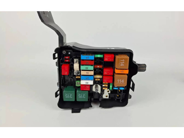 Pojistková skříňka 9824510780 Peugeot 208 2020