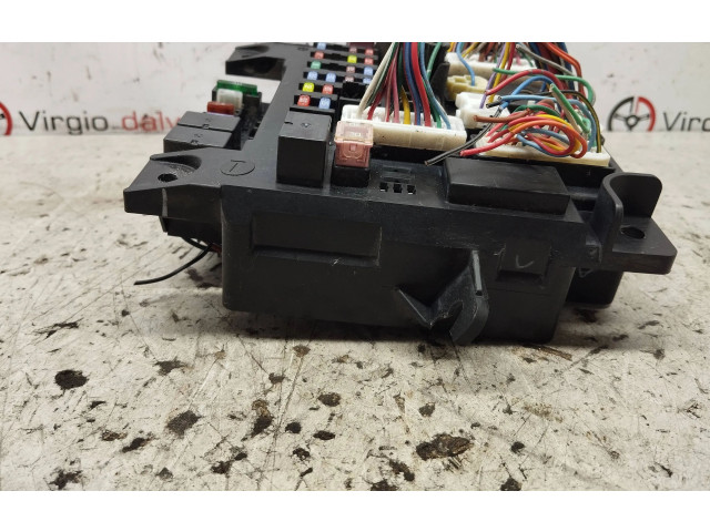 Блок предохранителей Mitsubishi Outlander