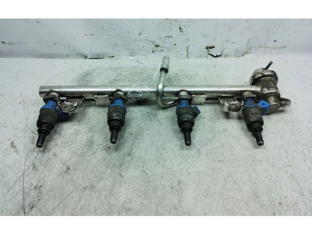 Топливная рампа 078133534C Audi A6 S6 C5 4B