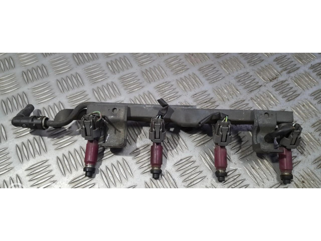 Топливная рампа 19556003310, 1955600-3310 Mazda 3 I 1.6