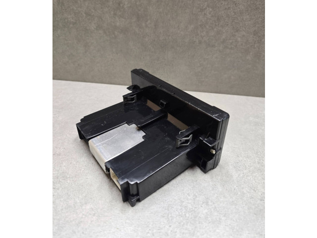 Дисплей    31268055, 69199100U   Volvo C30