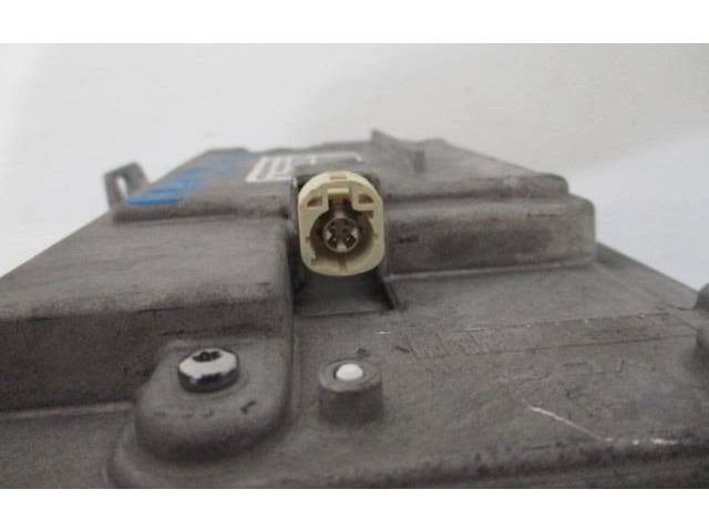 Дисплей    9825029180   Peugeot 2008 I