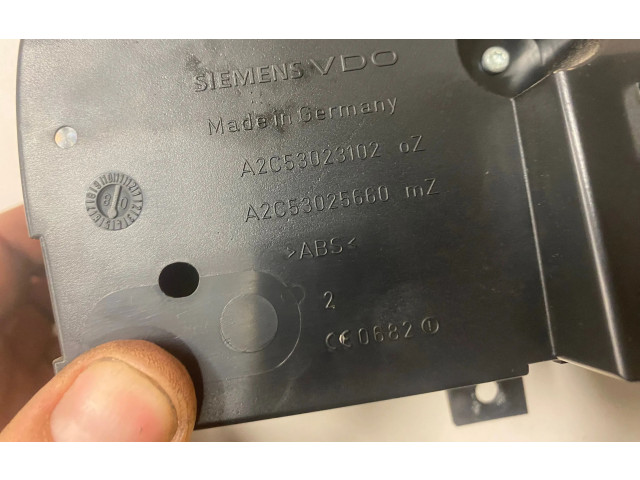 Přístrojová deska  Volkswagen Tiguan 2008 A2C53023102, A2C53025660  