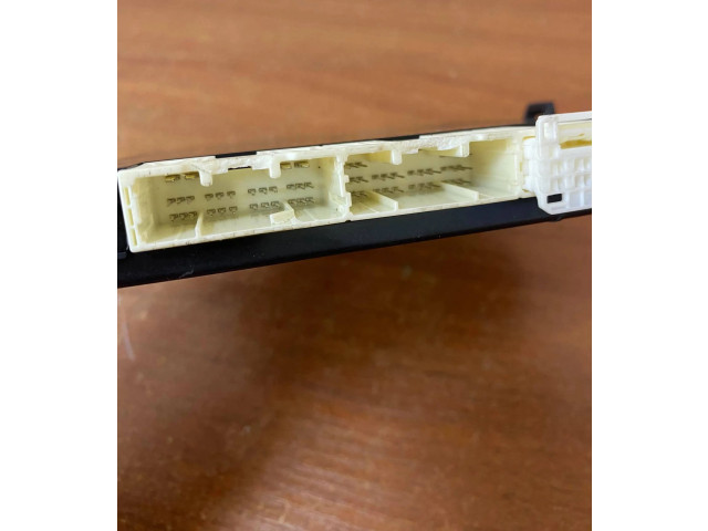 Блок комфорта 8922178070 Lexus NX