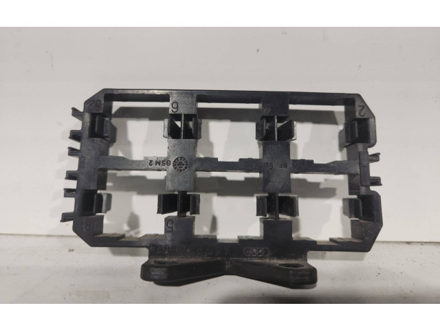   Pojistková skříňka 4A0937503   Audi A8 S8 D2 4D 1998