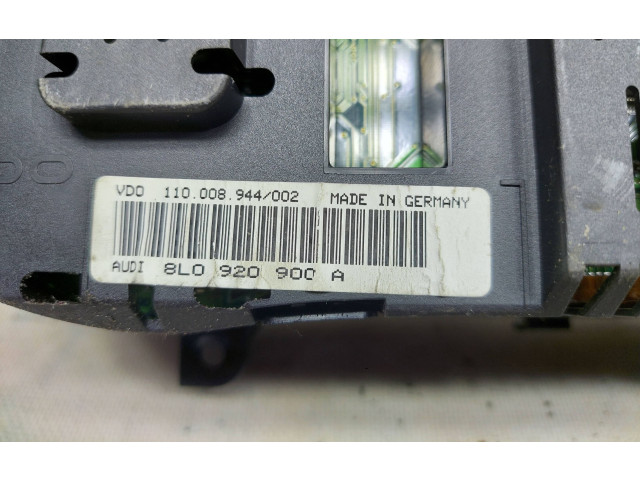 Панель приборов 110008944002, 8L0920900A   Audi A3 S3 8L       