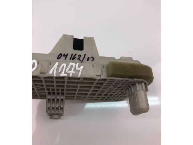 Pojistková skříňka 2G30 Toyota Avensis T220 1997