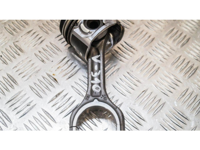 Píst 1699376 Ford Focus pro naftový motor 1.6 T1DA