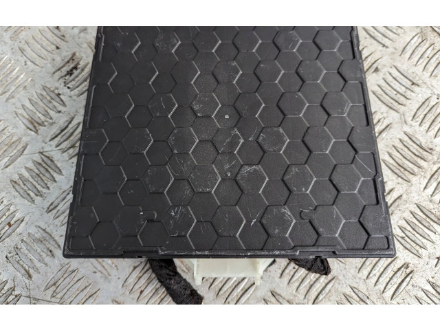 Блок комфорта 5Q0937086AA Skoda Octavia Mk3 (5E)