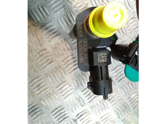 Форсунка 9659228880, 0445115025 Mitsubishi Outlander 4HN