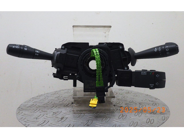 Панель приборов 255679977R Renault Twingo III