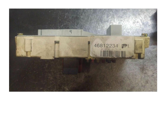   Pojistková skříňka 46812231   Fiat Punto (188) 1999