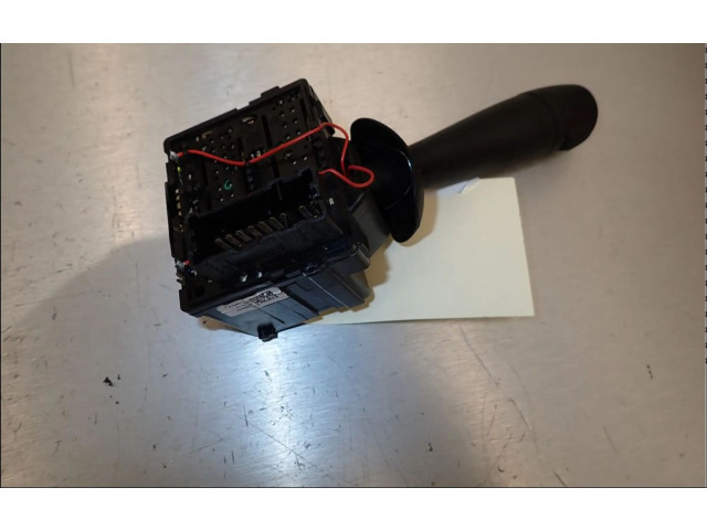 Ручка стеклоочистителей 8201168008 Dacia Duster