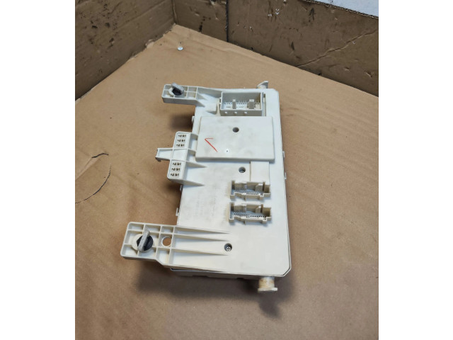 Pojistková skříňka BP8F66730G, 519080097 Mazda 3 2004