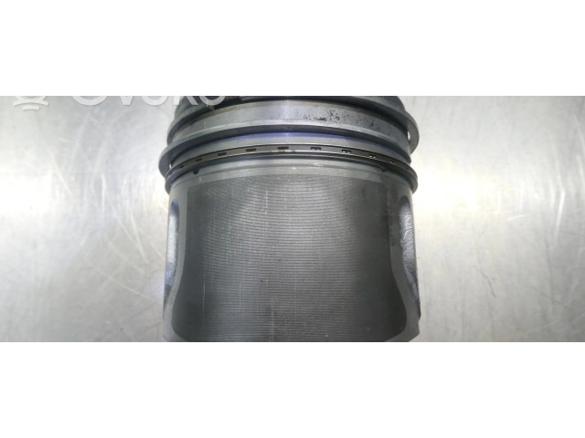 Píst D4CB KIA Sorento 2.5