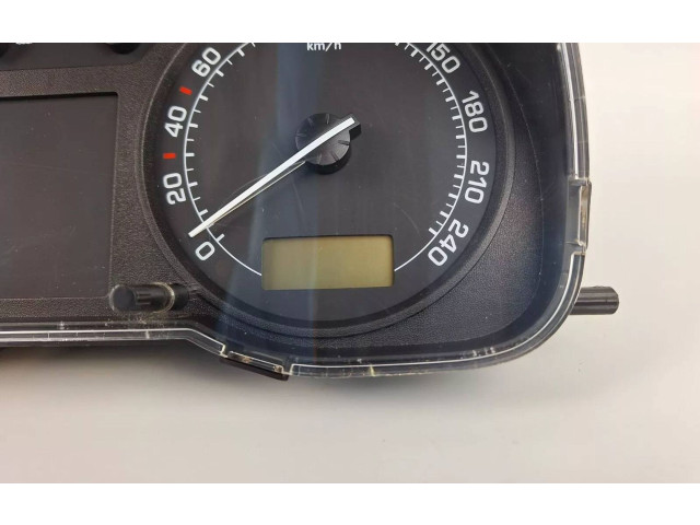Панель приборов 1U0920811J Skoda Octavia Mk1 (1U)