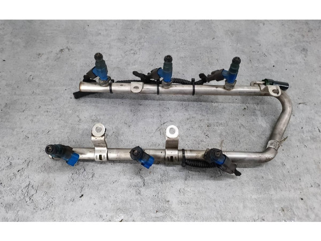 Vstřikovací lišta 1581AB04861615AA Chrysler Pacifica EGN