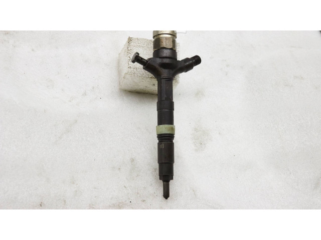Vstřikovač 236700g010 Toyota Avensis T250