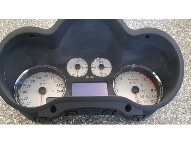 Панель приборов 156071236   Alfa Romeo GT       