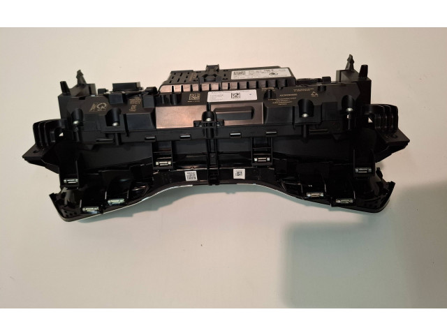 Панель приборов 3V0920790E Skoda Superb B8 (3V)