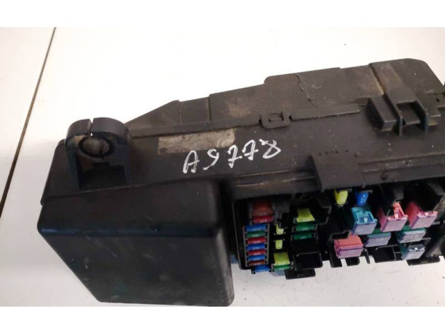 Блок предохранителей Honda Accord