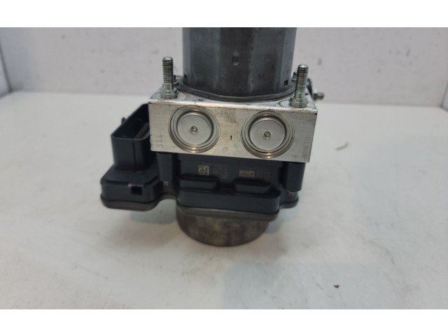 Блок АБС 47660HW31A Infiniti Q30 2015 - 2018 года