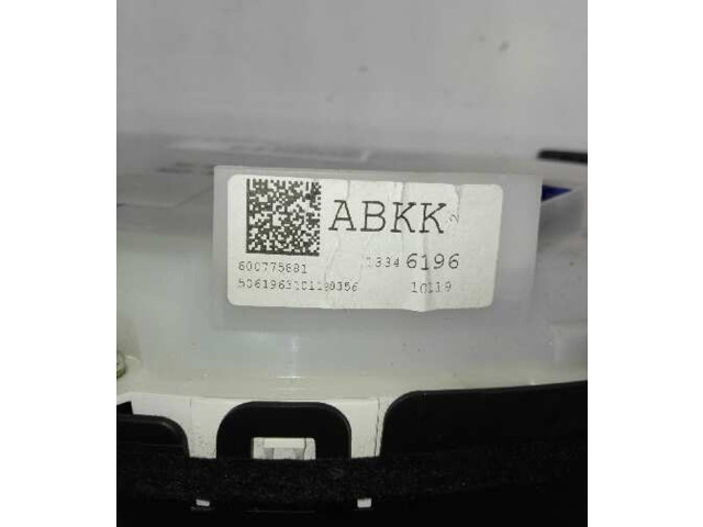 Панель приборов 13346196 Opel Meriva B