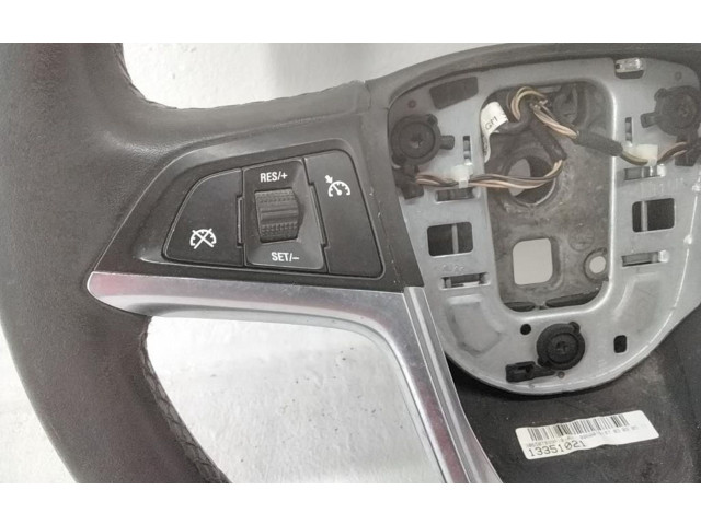 Руль Opel Meriva A  2003 - 2010 года 13351024, 13351024      