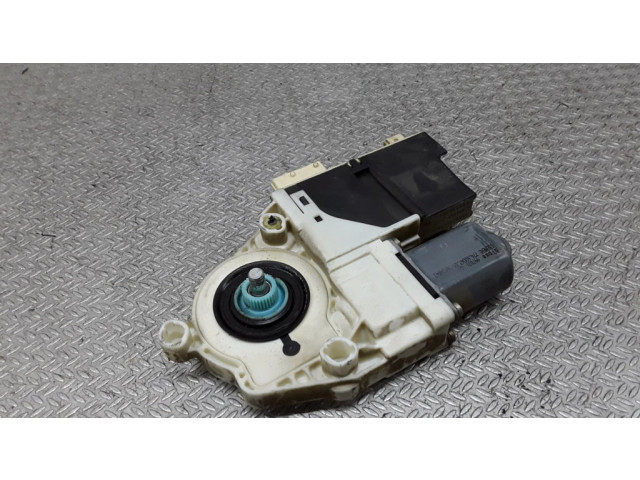 Передний двигатель механизма для подъема окон