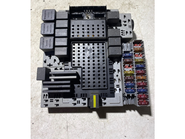 Блок предохранителей  08696098, 03W344   Volvo XC90    