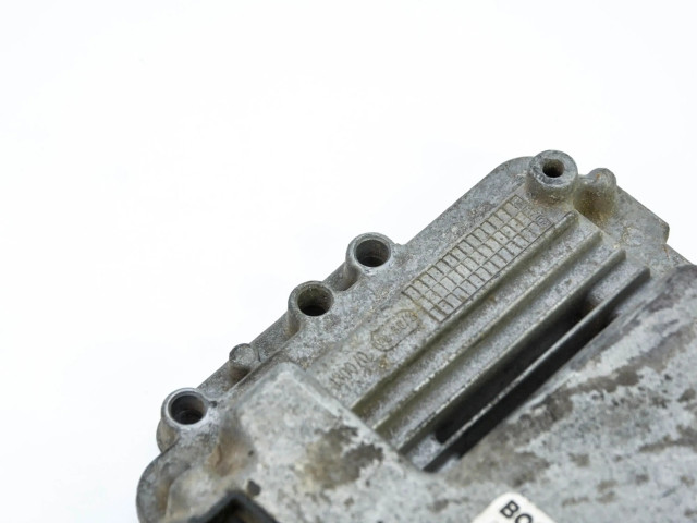 Řídící jednotka 39113-27710, 0281013570 KIA Ceed 2007