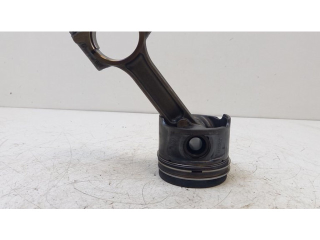 Píst 07657H Mercedes-Benz Citan W415 pro naftový motor 1.5