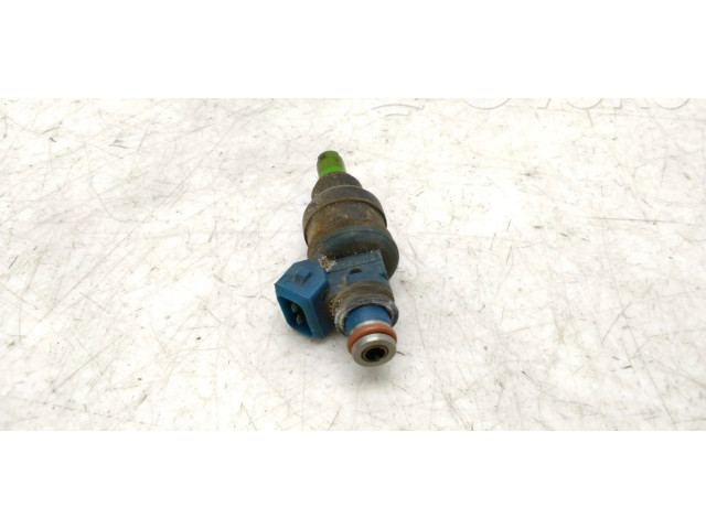 Форсунка INP068 Mitsubishi Colt 4G13