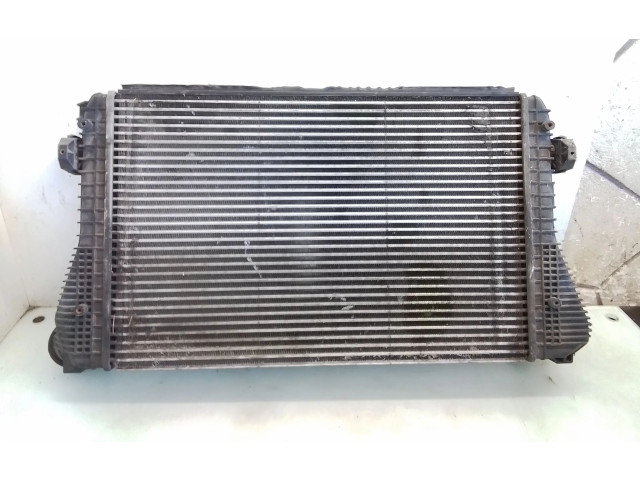 Интеркулер  1K0145803   Volkswagen Touran I 