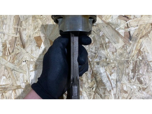 Píst 784323704, 111213684 BMW 5 F10 F11 pro benzínový motor 4.4