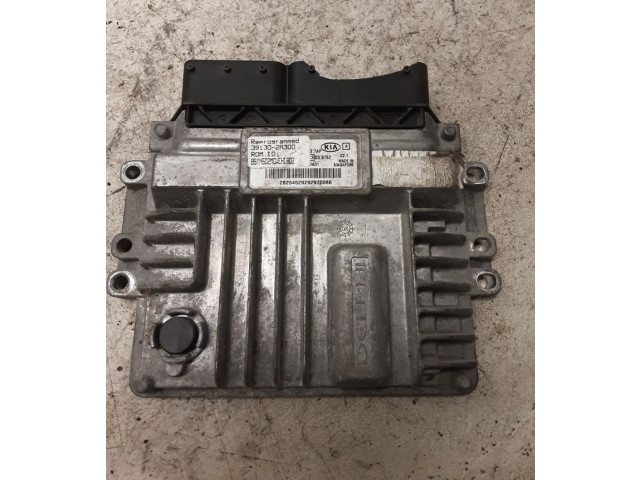 Блок управления впрыском 391302A300 KIA Venga