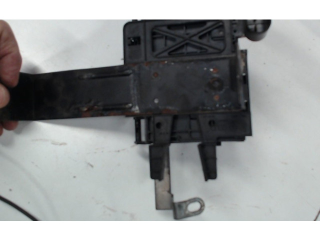 Блок предохранителей Volkswagen Golf IV